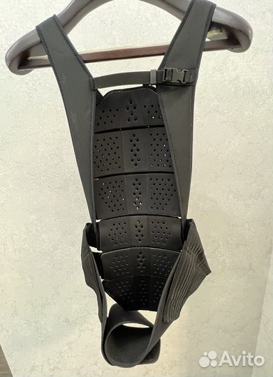 Защита спины Dainese