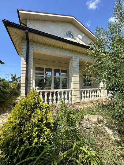 Дом 160 м² на участке 5 сот.