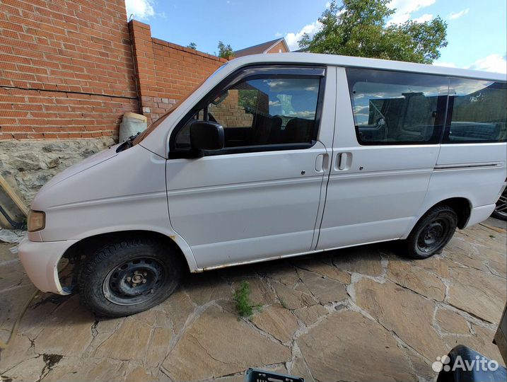 Mazda Bongo Friendee 2.5 AT, 2001, 236 396 км