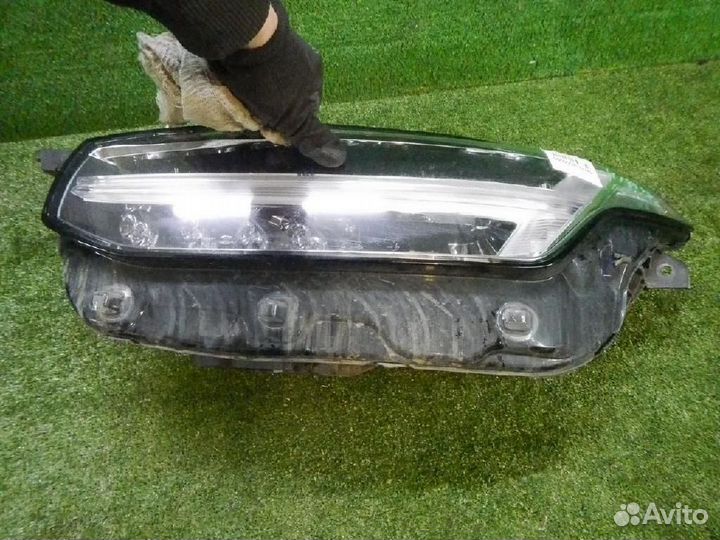 Фара левая Volvo XC90
