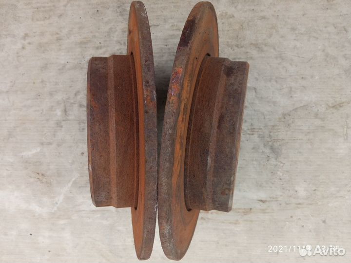 Здание тормозные диски mercedes 124