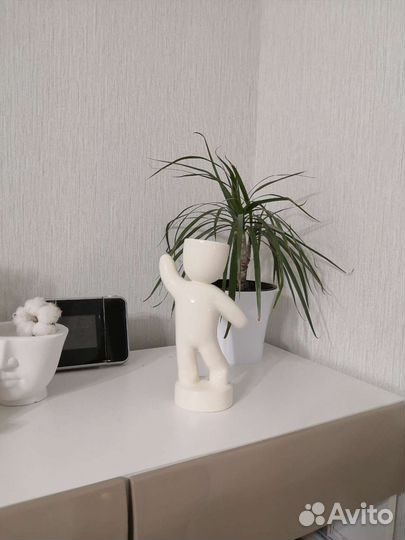 Статуэтка горшочек