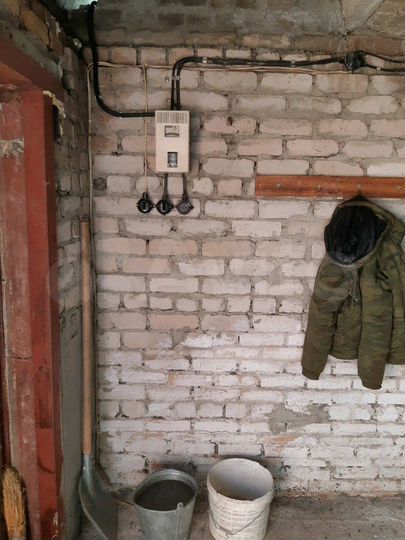 Гараж, > 30 м²