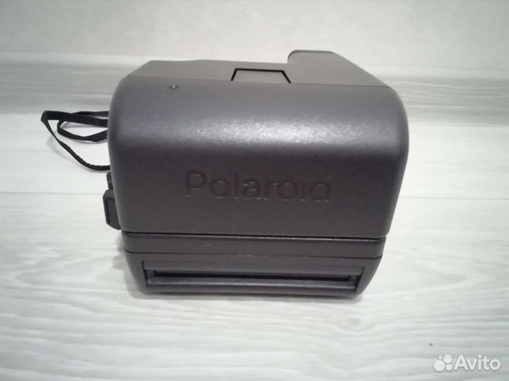 Плёночный фотоаппарат polaroid