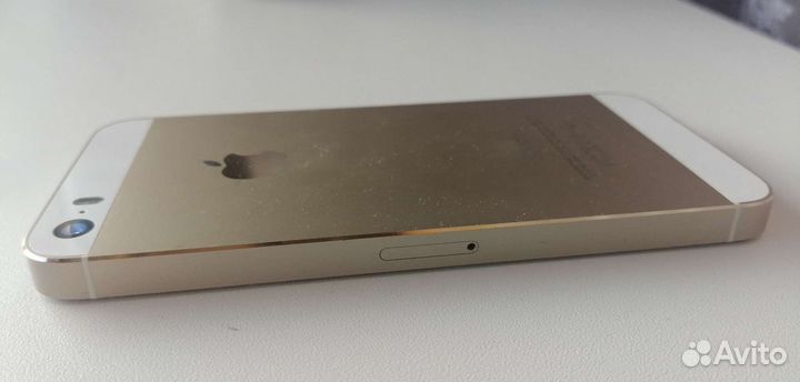 Телефон iPhone 5s в идеале
