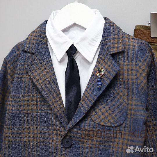 Костюмы на выпускной в детский сад р.110; 122