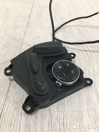 Блок управления сиденьем правый Mercedes Benz E250