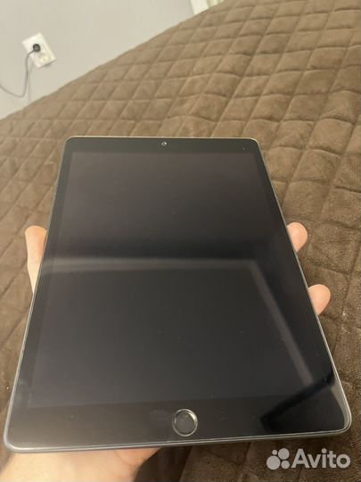 Apple iPad 10,2