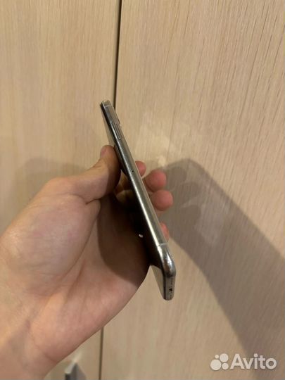 iPhone X, 256 ГБ