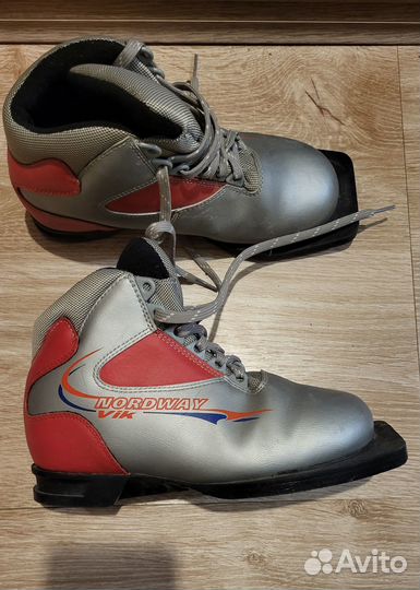 Ботинки для беговых лыж детские