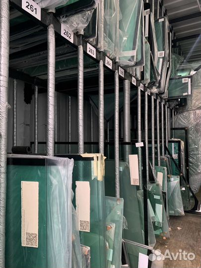 Стекло на мини погр. venieri 9.23 за дверью правое