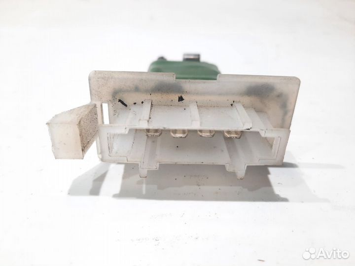 Резистор печки реостат Renault Logan