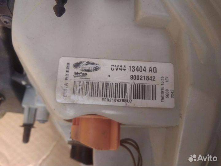 Фонарь зданий правый Ford Kuga 2