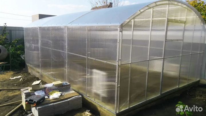 Теплица большая