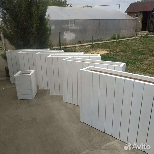Кашпо уличное