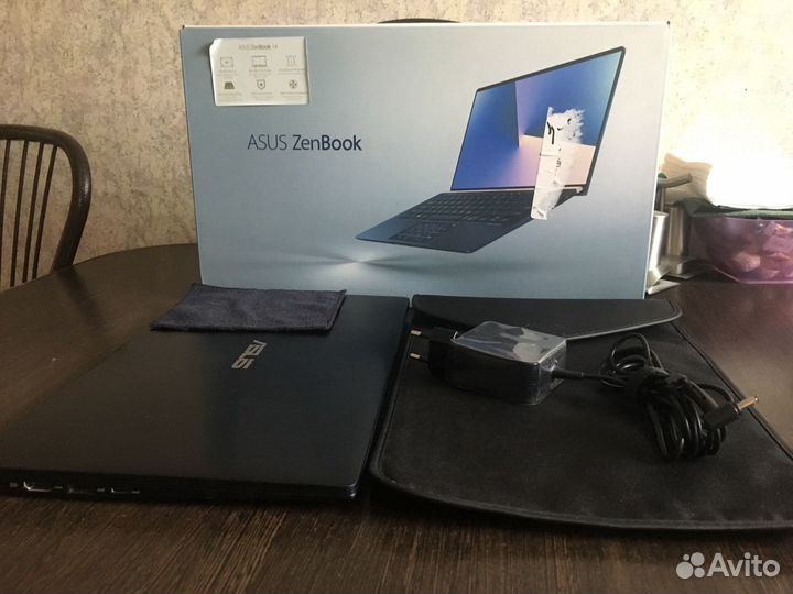 Ноутбук Asus Zenbook 14
