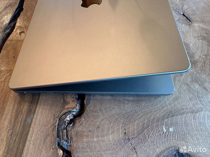 MacBook Pro 14 M1 Pro/16 GB/512 SSD/SpaceGray