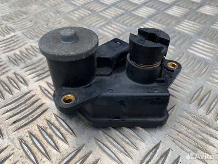 Сервопривод заслонок впускного коллектора Mercedes-Benz E W211 2.2 A6401500494