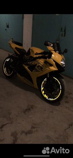 Suzuki gsxr1000 k7