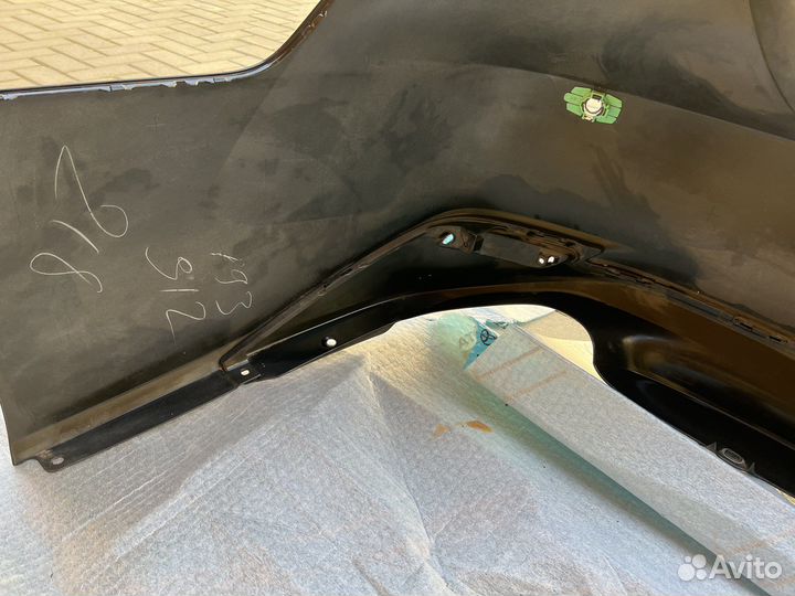 Бампер задний без губы Toyota Camry V75