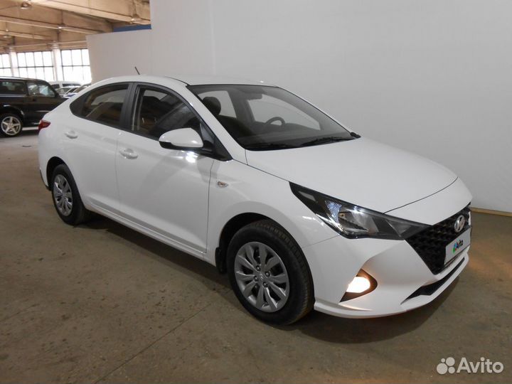 Hyundai Solaris 1.6 AT, 2022, 17 000 км