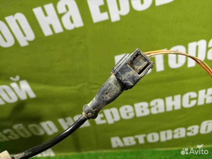 Датчик ABS задний правый Renault Sandero K7J710