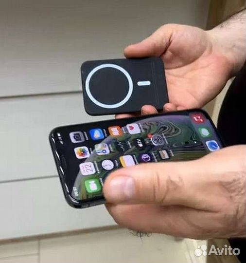 Внешний аккумулятор MagSafe для Айфон