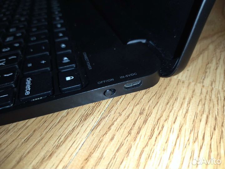 Чехол клавиатура Bluetooth для iPad 9.7