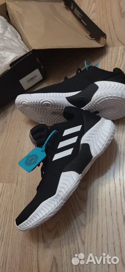 Кроссовки баскетбольные волейбольные adidas