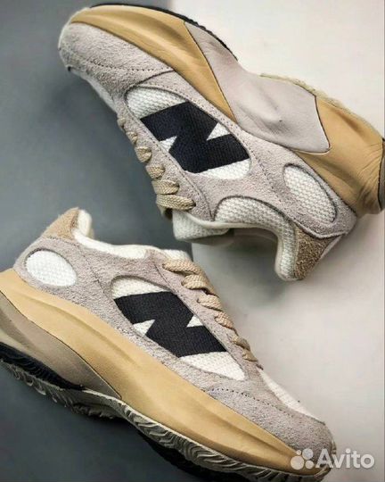 New Balance Warped Runner