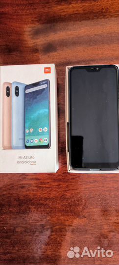 Xiaomi Mi A2 Lite Android One, 3/32 ГБ