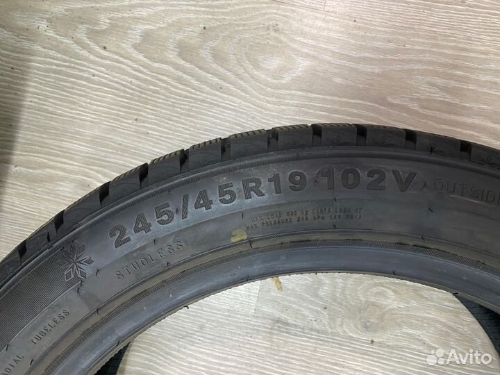 Triangle Snowlink TWT02 245/45 R19 и 275/40 R19 105V