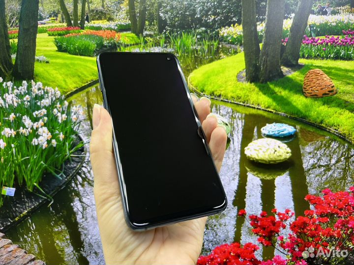 Samsung Galaxy S10e, 6/128 ГБ
