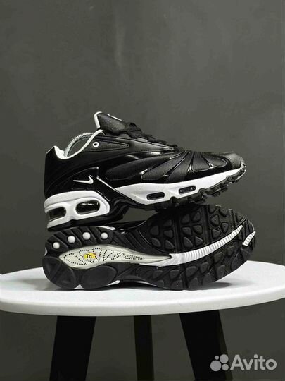 Кроссовки Nike Air Max Tn Plus black and white