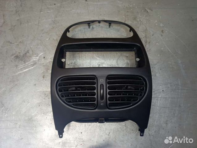 Консоль салона на Peugeot 206 (Пежо 206)