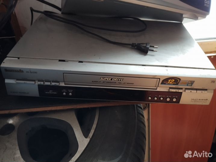 Видеомагнитофон panasonic