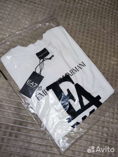 Emporio armani футболка