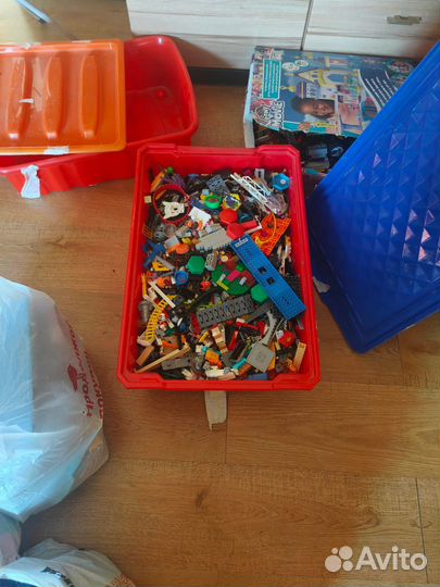 Конструкстор lego