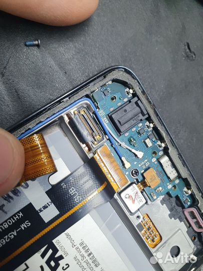 Ремонт телефонов iPhone, Samsung, Xiaomi