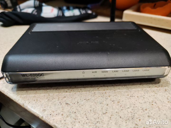 Роутер Asus WL-520GC