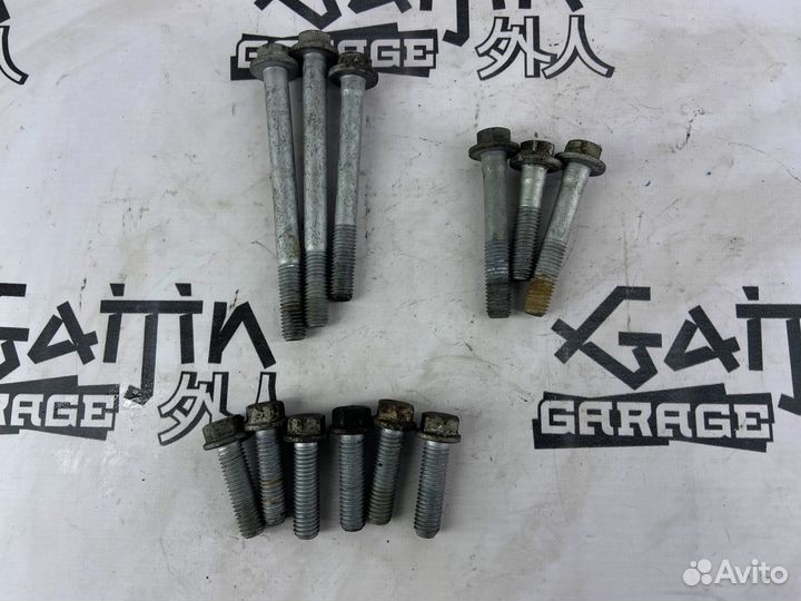 Болты крепления двс и кпп Ford Focus 2 1.6л