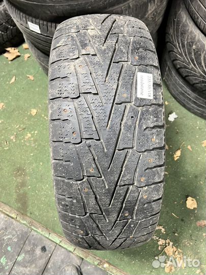 Roadstone Winguard WinSpike SUV 235/55 R18