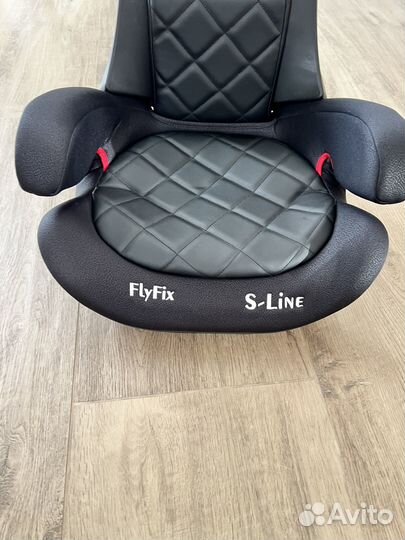 Бустер isofix со спинкой flyfix