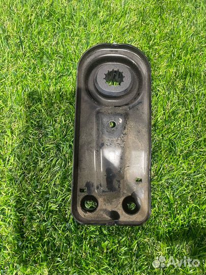 Кронштейн (крепление) радиатора Ford Mustang