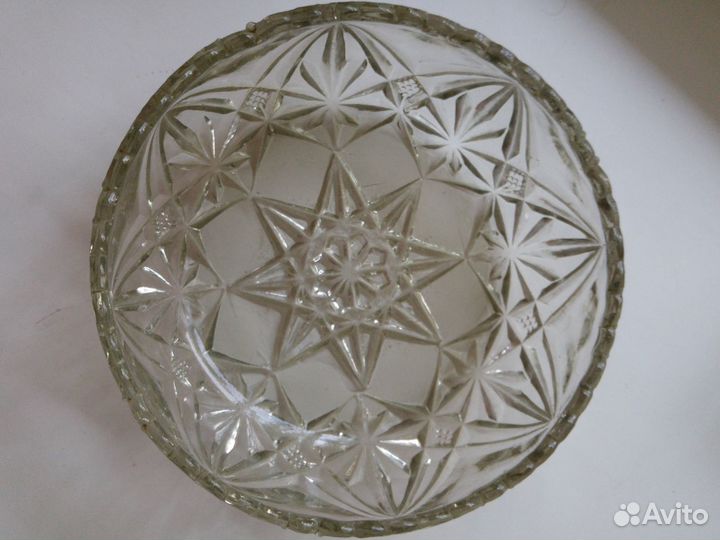 Кастрюли алюмин.,шумовка алюмин., салатницы цедилк