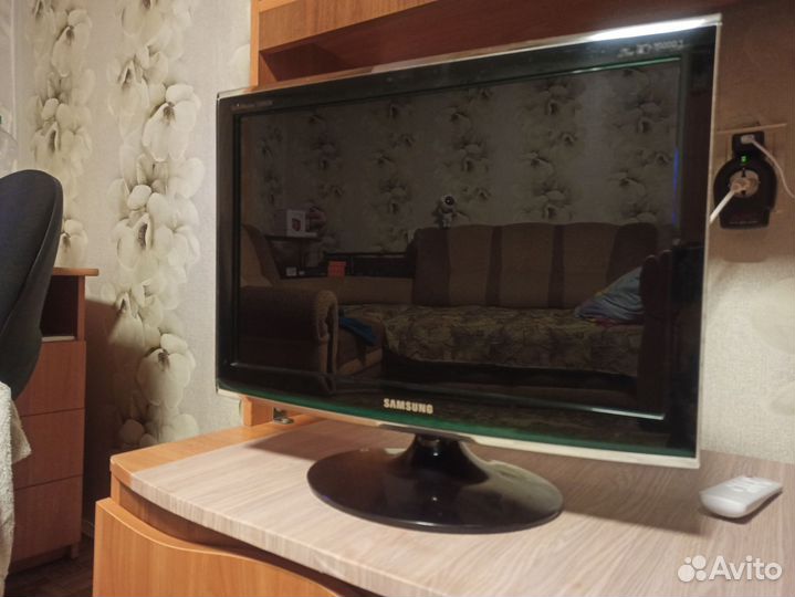 Монитор Samsung, 1680x1024, 60 ghz, 2 ms