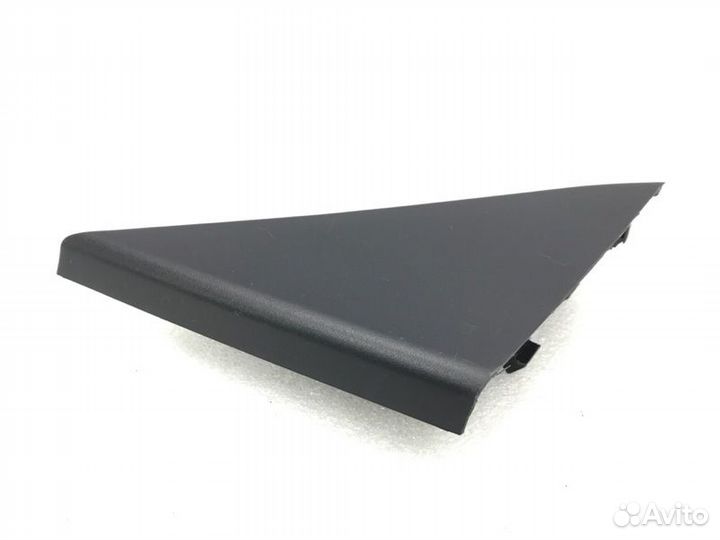 Накладка зеркала передняя левая Kia Soul G4FC 2010