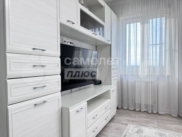 3-к. квартира, 90,3 м², 14/17 эт.