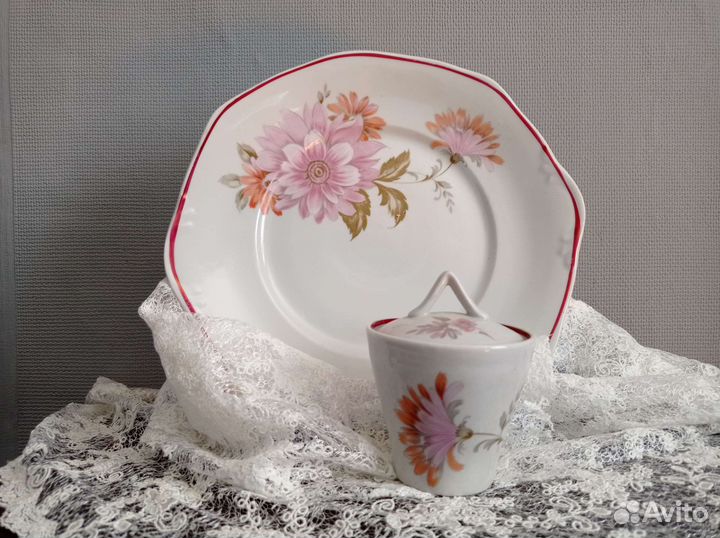 Предметы из сервиза Дулево Хризантемы