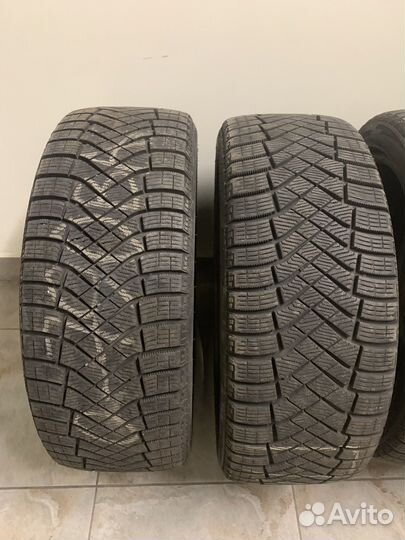 Pirelli Ice Zero FR 225/45 R19 96H